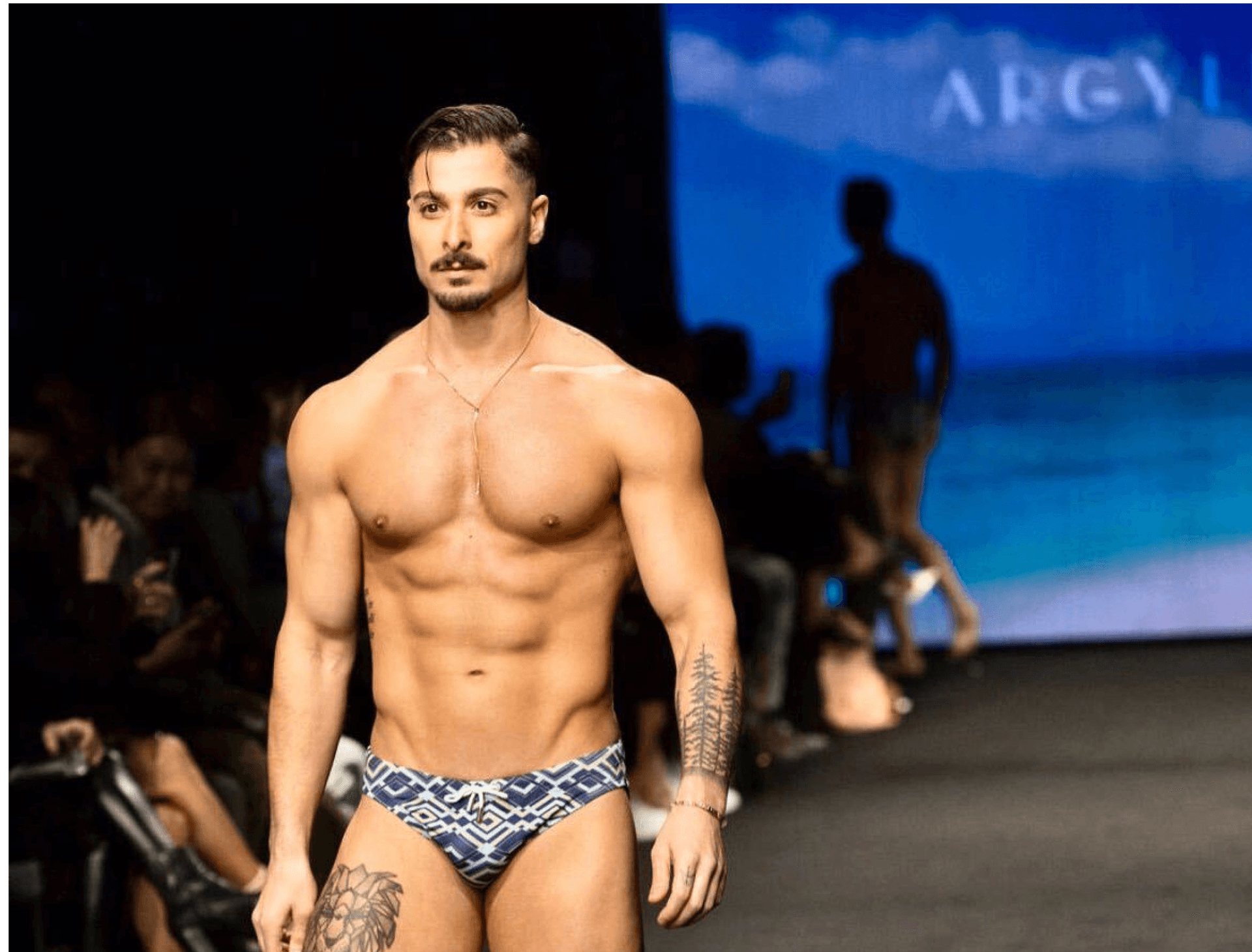 Tempo Coach Jonathan Hits the Runway! 